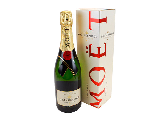 Wine n Food Hamper - Champagne Moet & Chandon Brut Imperial - P2014 Photo